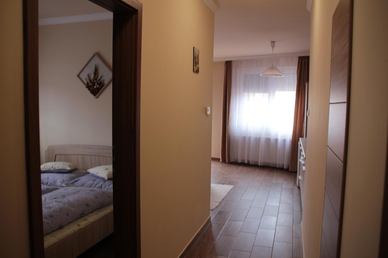 Imola Es Andrea Apartmanhaz 2 Hajdúszoboszló Exteriér fotografie