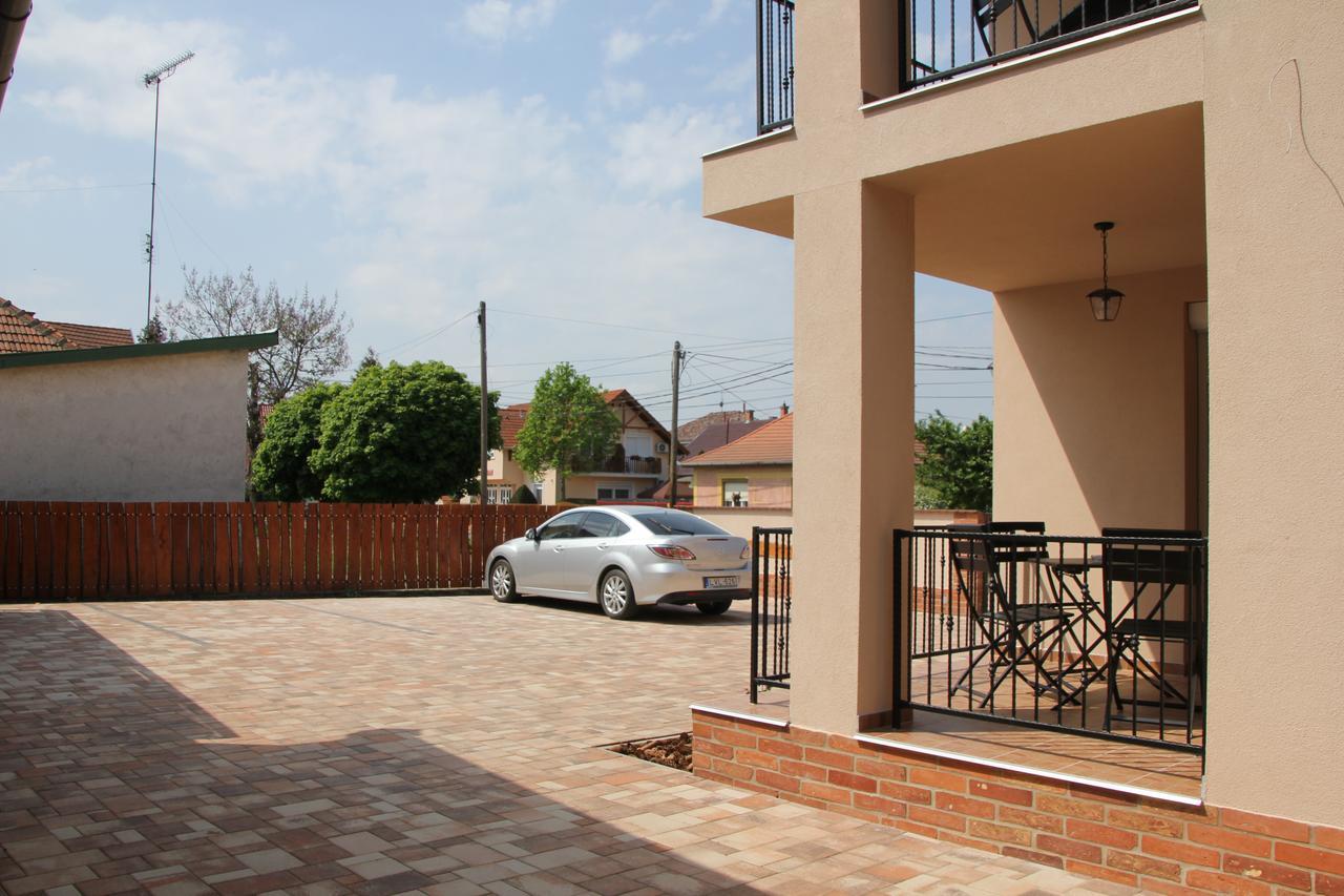 Imola Es Andrea Apartmanhaz 2 Hajdúszoboszló Exteriér fotografie